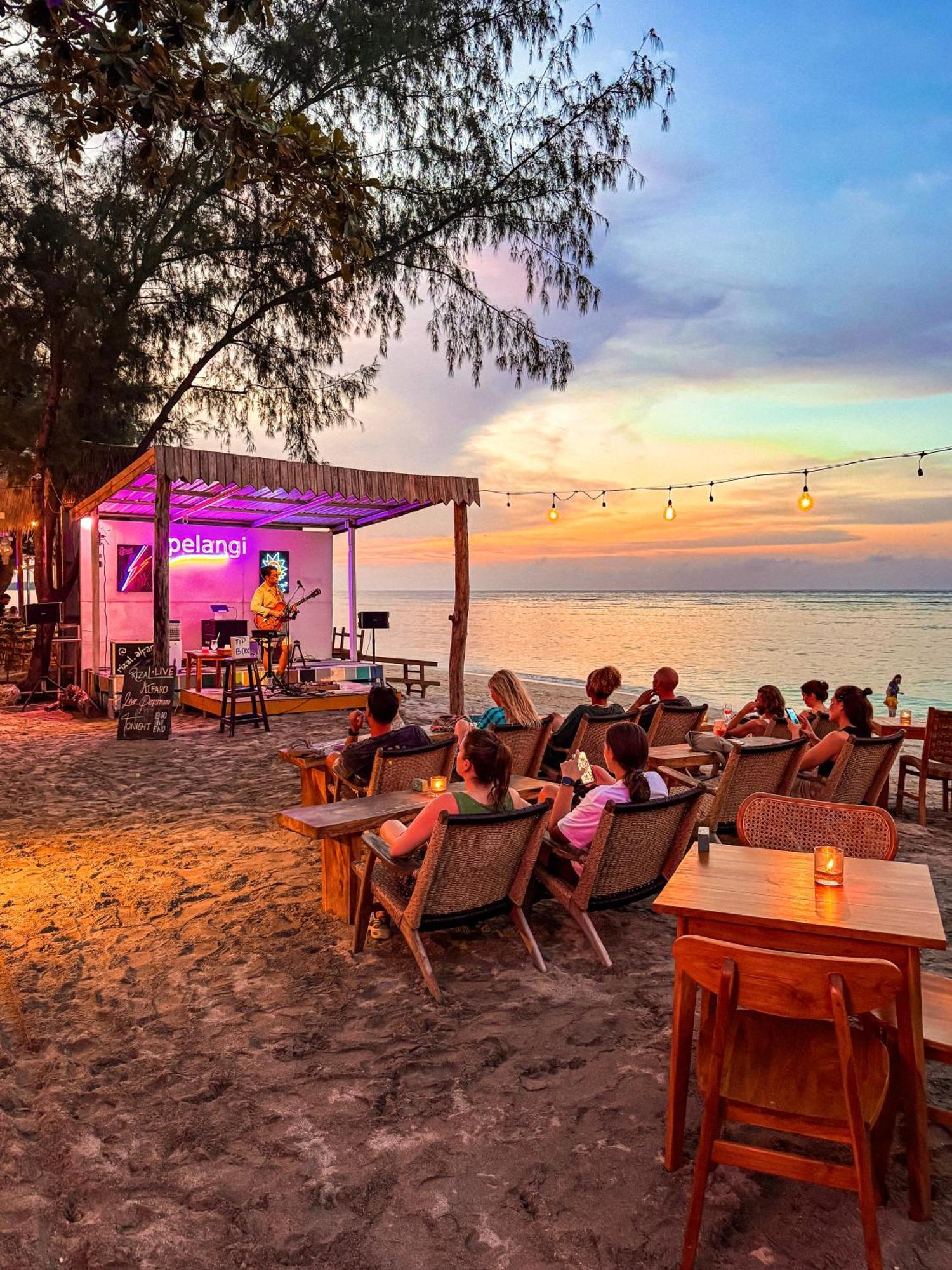 Pelangi Cottages Gili Air Exterior photo